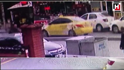 Ataşehir'de cadde ortasında çatışma kamerada