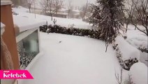 Avatar Atakan şortuyla karlara daldı