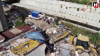 Dere yatağındaki barakalar yıkıldı