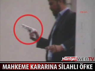 ADAPAZARI'NDA ELİNDE SİLAHLA DEHŞET SAÇTI