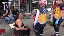 Samsun’da yola atlayan yarı çıplak kadını polis kurtardı