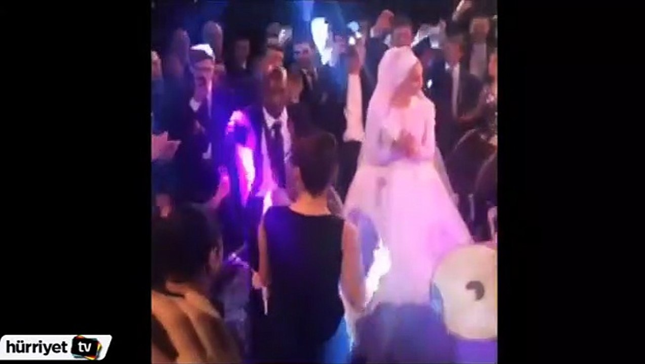 Mustafa Pektemek'in Düğününde Atiba Hutchinson'dan Davul Şov