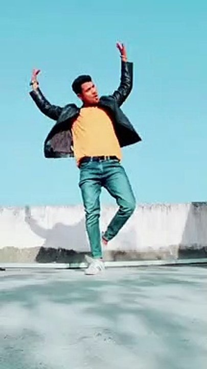 Dancing video ! Short dancing video1oo