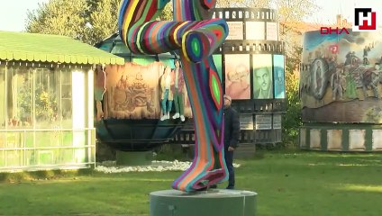 Renkli Atatürk heykelini yapan sanatçı konuştu