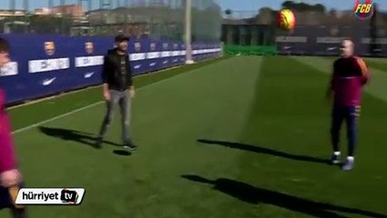 Messi korner köşesinden kaleye gol attı