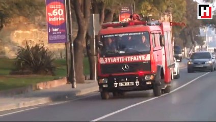 Taksiden inip denize doğru koştu...