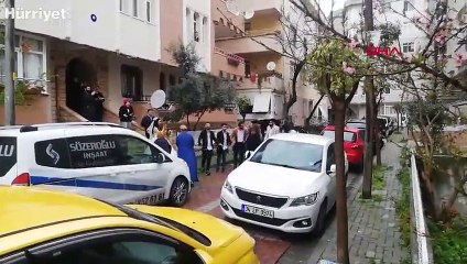Avcılar'da bir grup koronavirüs dinlemedi yol kapatıp halay çekti