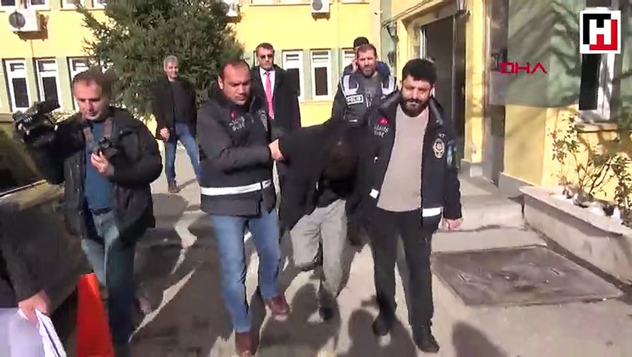Polisten kaçmak isterken ayağını burkunca...