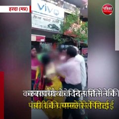 हरदा (मप्र): करवाचौथ के दिन पति ने की पत्नी की चप्पलों से पिटाई