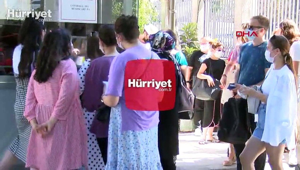 Son dakika haberi: Ayasofya Camii girişinde dikkat çeken görüntü
