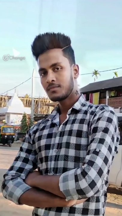 Desi desi na Baliya kar Chori Re