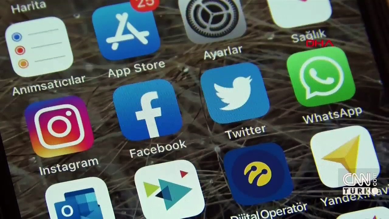 Dezenformasyon yasası meclisten geçti