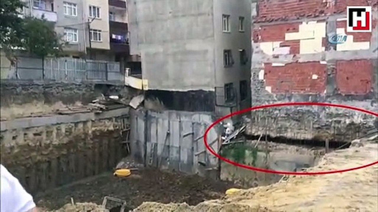 Bağcılar'da yanındaki inşaat kazısı nedeniyle çökme riski yaşayan bina, boşaltıldı