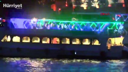 Koronavirüse rağmen teknede eğlence yaptılar