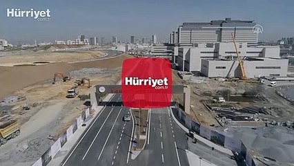 Başakşehir İkitelli Şehir Hastanesinin bağlantı yollarında sona yaklaşıldı