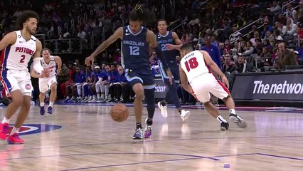 Morant goes behind-the-back to set up spectacular dunk