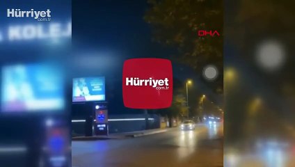 Bakırköy'de şakalaşan gençlerin kaza anı böyle görüntülendi