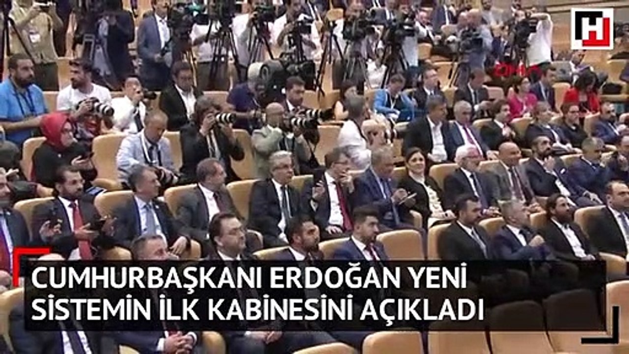 Cumhurbaşkanı Erdoğan yeni kabineyi açıkladı