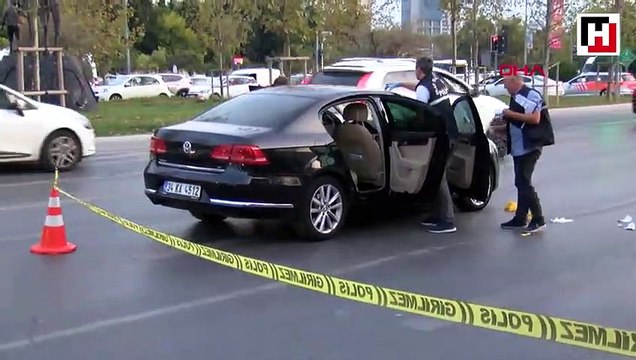 Bakırköy'de lüks otomobile silahlı saldırı