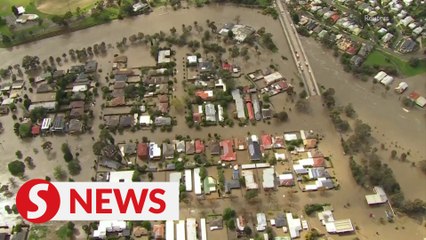 Melbourne floods will 'break records' - State Premier