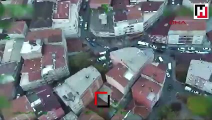 Beyoğlu'nda terör operasyonu: Korkuluklar kesildi, duvarlar balyozla kırıldı