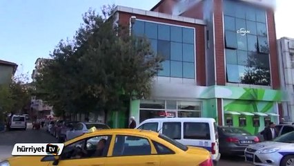 Pendik'te iki duvarı delip banka soydular