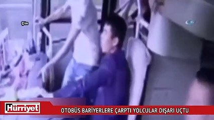 Otobüs bariyerlere çarptı yolcular dışarı uçtu