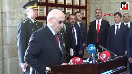 TBMM Başkanı, Anıtkabir'de mozoleye çelenk koydu