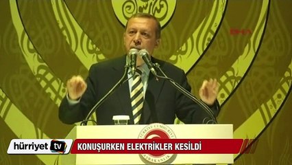 Başbakan Erdoğan konuşurken elektrikler kesildi