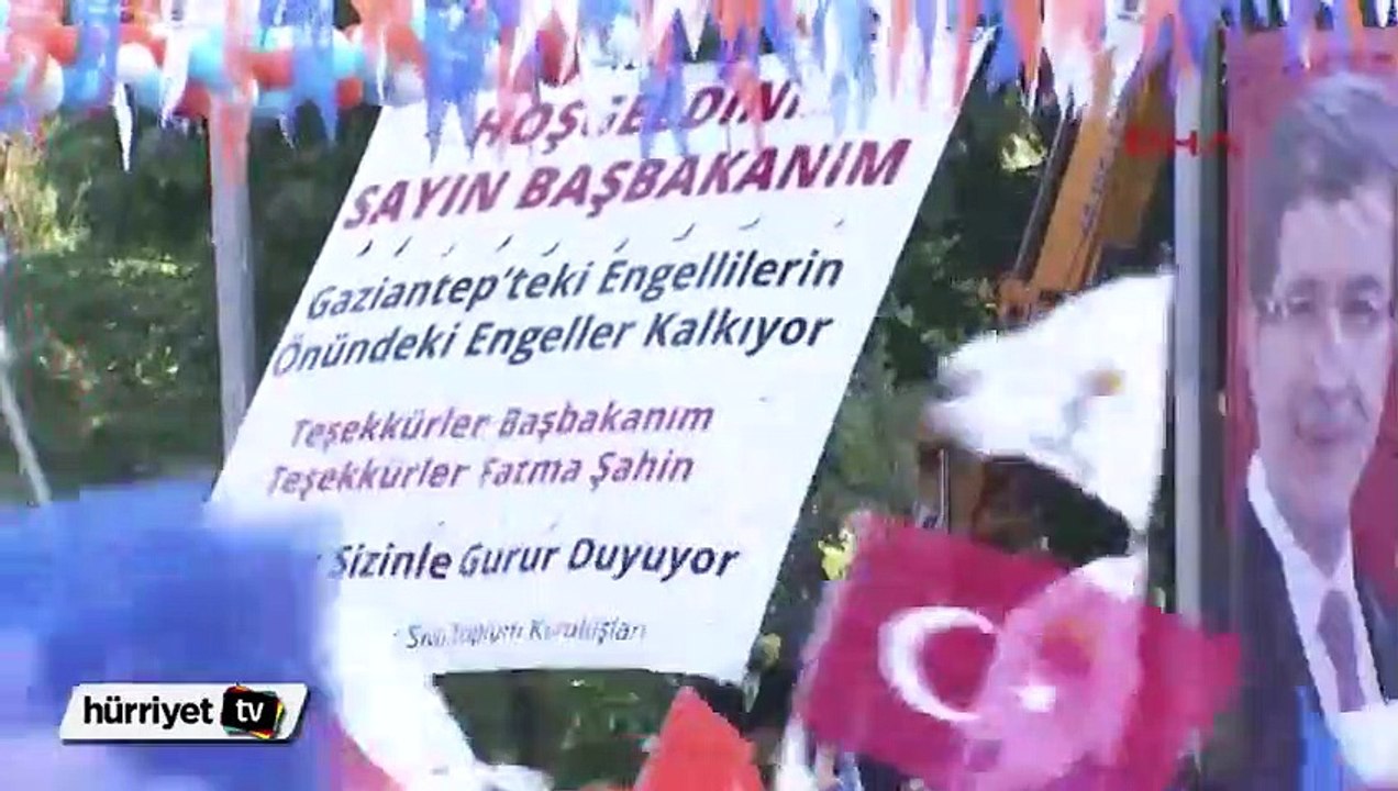 Başbakan Davutoğlu'ndan patlama ile ilgili açıklama