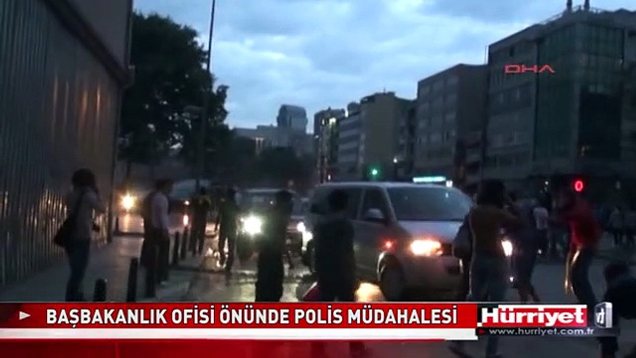 BAŞBAKANLIK OFİSİ ÖNÜNDE POLİS MÜDAHALESİ! TAKSİM GEZİ PARKI PROTESTOSU
