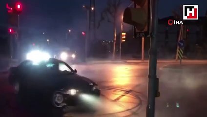 İstanbul’da yol kapatıp “drift” yapan maganda kamerada
