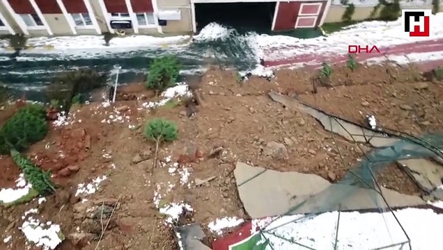 Başakşehir'de okulun istinat duvarı çöktü