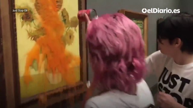 Activistas climáticas lanzan sopa de tomate a 'Los Girasoles' de Van Gogh en la National Gallery de Londres