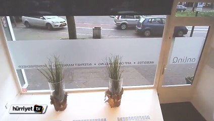 Gaza fazla basınca dükkana daldı