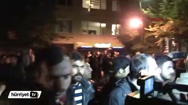 Kanaltürk önünde basın mensuplarına polis müdahalesi