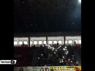 Salonda yangın çıktı, Orduspor - Galatasaray maçı yarıda kaldı