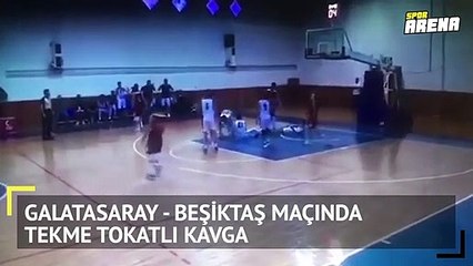 G.Saray - Beşiktaş maçında tekme tokatlı kavga