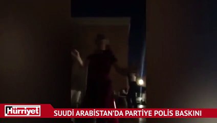 Suudi Arabistan’da partiye polis baskını