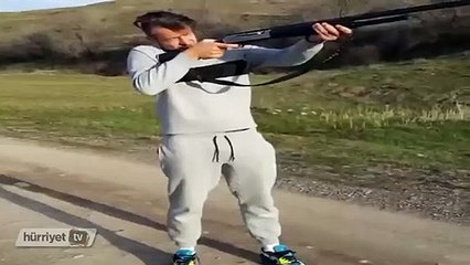 Batuhan Karadeniz, Instagram'dan tüfekle çekilmiş videosunu paylaştı