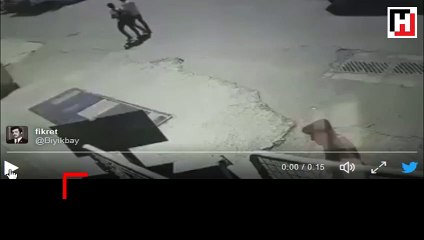 Diyarbakırlı amcanın Türk bayrağıyla bayramlaştı