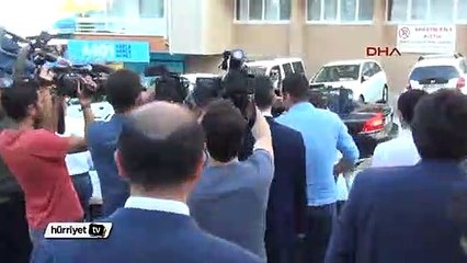 Demirtaş'a Türk bayraklı protesto