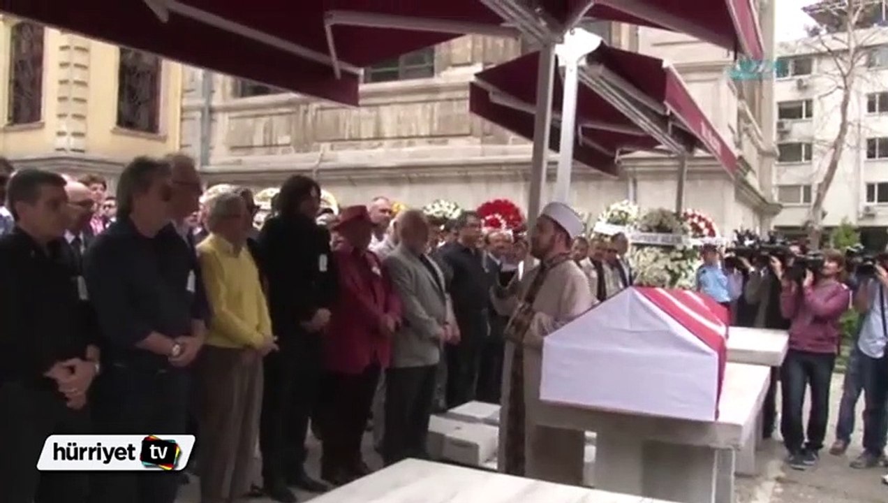 Behiye Aksoy’a veda