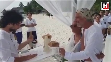Behzat Uygur eşi ve oğlu Nejat ile Maldivler'e gitti