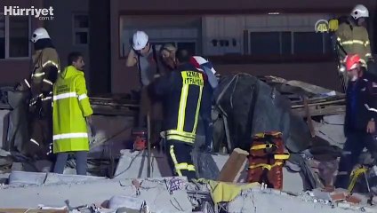 Bakan Bekir Pakdemirli, enkaz altında kalan yaralı vatandaşla telefonda konuştu
