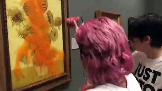 İklim aktivistleri, Van Gogh'un tablosuna çorba fırlattı