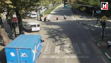 Bebek arabasındaki çocuk ölümden böyle kurtuldu