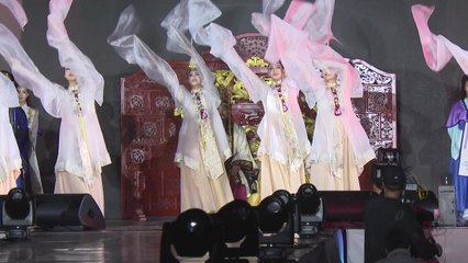 천년 고도 경주에서 신라문화제..."60년 이어온 축제" / YTN