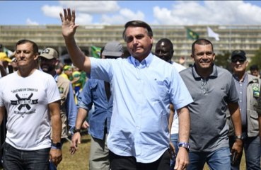 Bolsonaro alfineta Lula em comício: ‘Lugar de ladrão é na cadeia’
