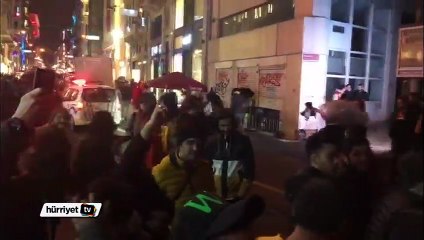 Taraftarlar birlik olup Beleştepe'ye yürüdü